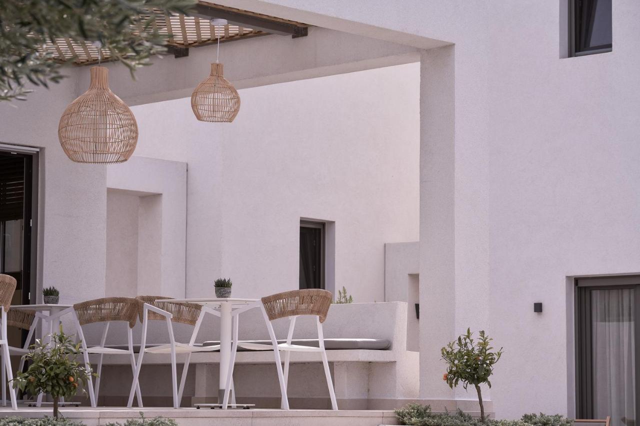 Isida Andros Hotel Áyios Pétros Exterior foto